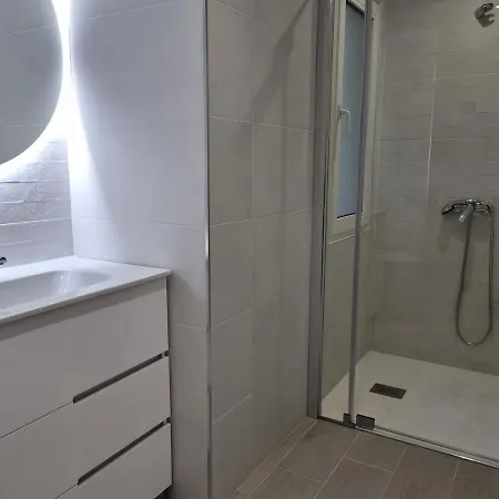 143a- Apto Junto A La Playa Gijón