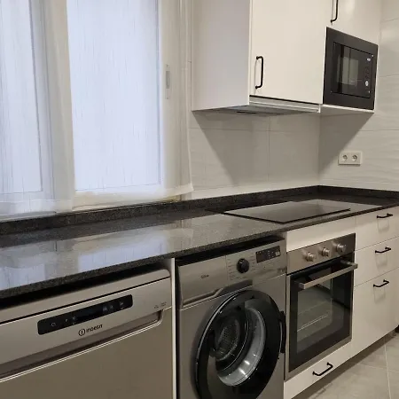 143a- Apto Junto A La Playa Apartamento *