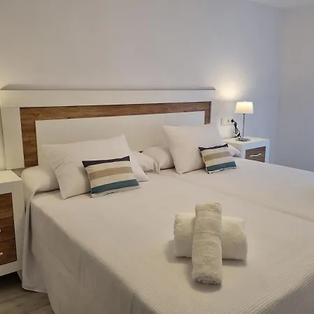 143a- Apto Junto A La Playa Apartamento